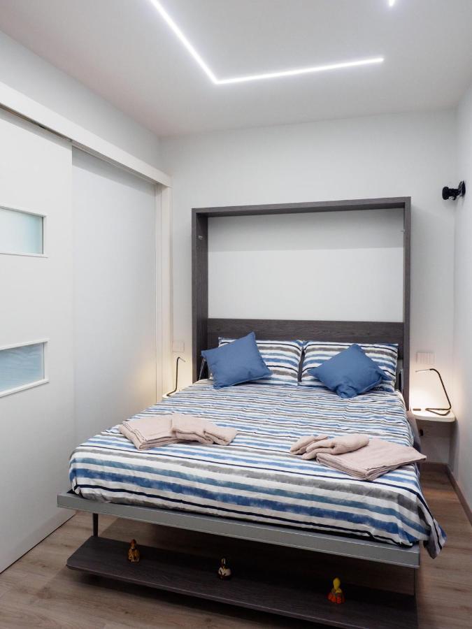 Plebiscito Home Holidays เนเปิลส์ ภายนอก รูปภาพ